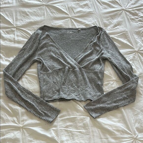 PAC Cares Women's Gray Knitted Ribbed Long Sleeve Crop Wrap Top Size Small - Picture 1 of 6